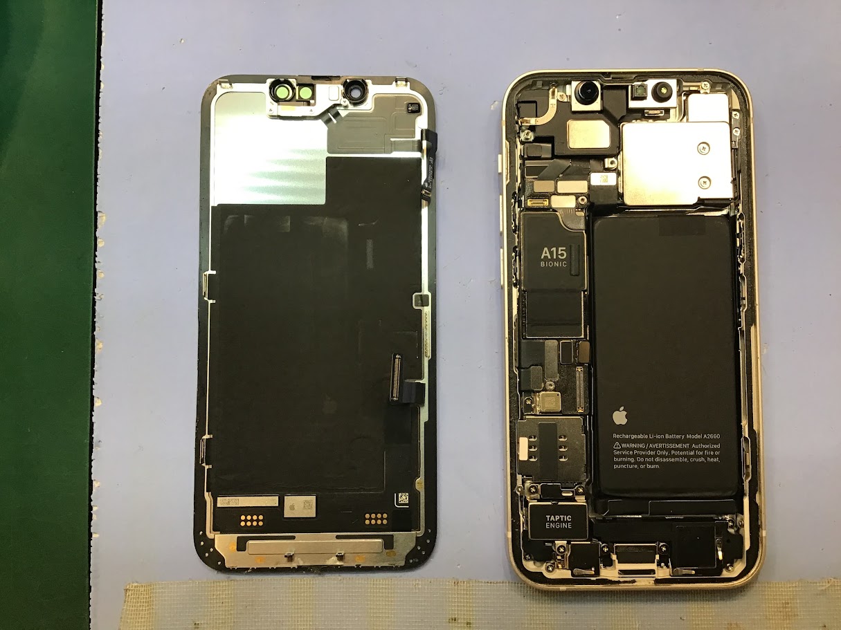 iPhone13miniのバッテリー交換ならデータそのまま修理可能なスマホ修理工房セレオ甲府店へ！